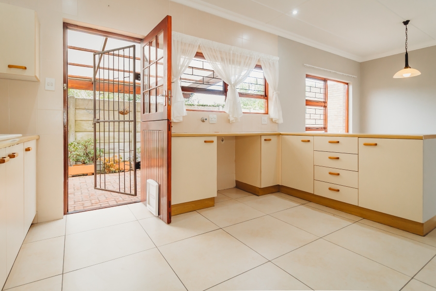 2 Bedroom Property for Sale in Bodorp Western Cape